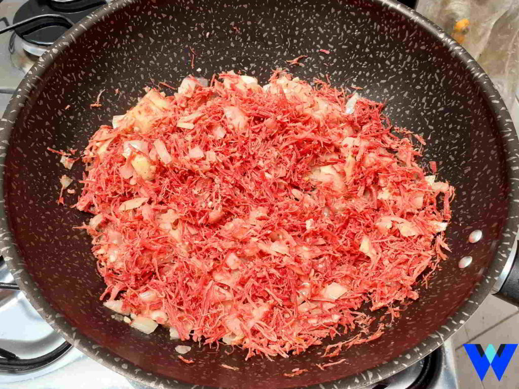 Carne seca com arroz na panela