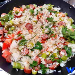 Arroz com quiabo e linguiça