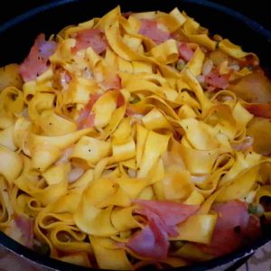 Pappardelle com feijão branco