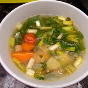 Sopa vegetariana. Um enorme mix de nutrientes