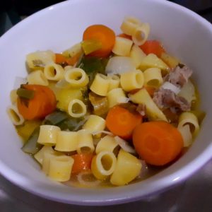Sopa de legumes com carne