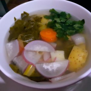 Sopa de couve com rabanete. Para esquentar o seu dia.