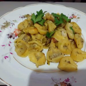 Capeletti com ervilhas – Rápido e fácil com muito sabor