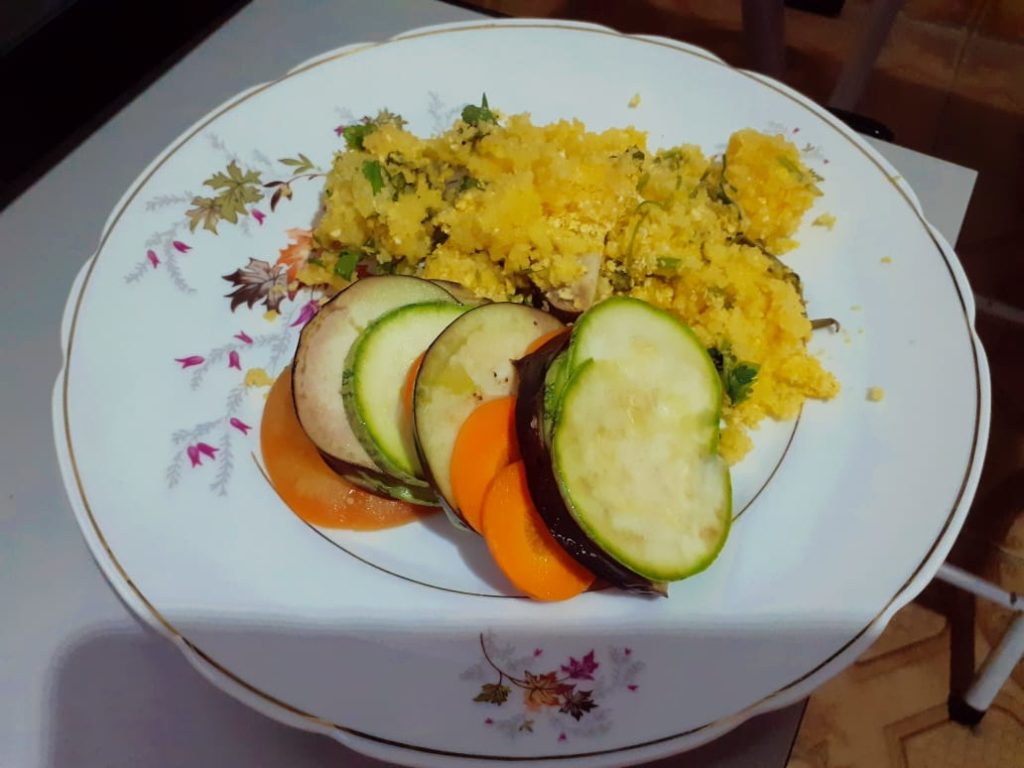 receita de ratatouille de legumes simples no prato