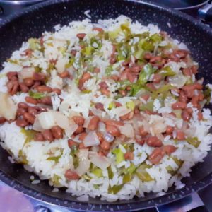 Arroz de feijão e couve receita clássica da casa