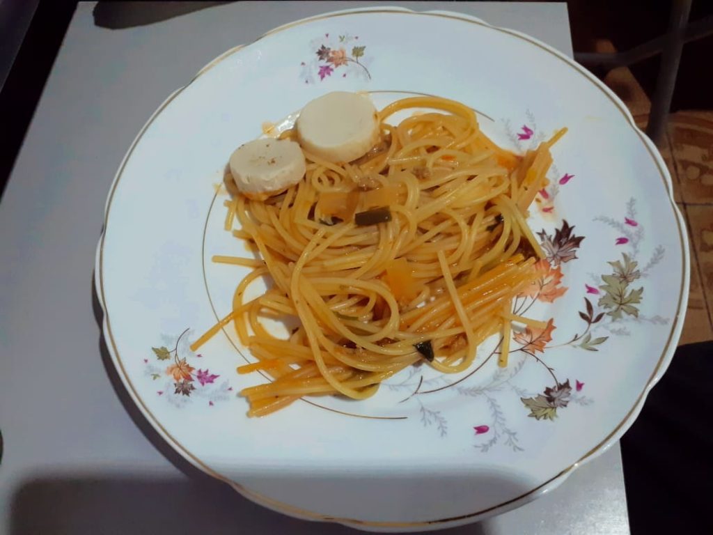 Espaguete bolonhesa com palmito