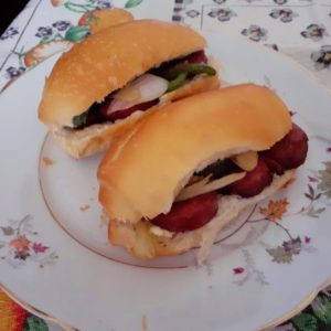 Sanduiche de linguiça toscana